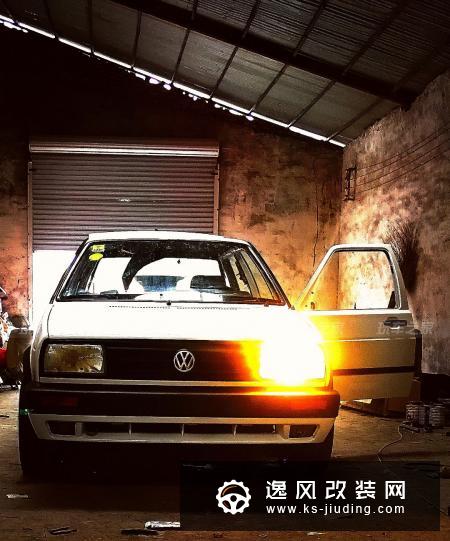 90后少年钟爱情怀老车 翻新改装方头捷达MK2