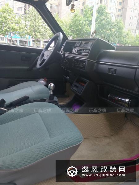 90后少年钟爱情怀老车 翻新改装方头捷达MK2