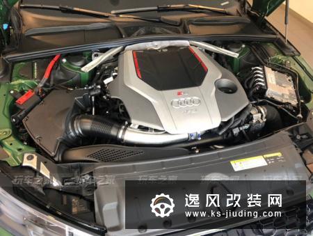 横跨半个中国提奥迪RS 4 升级一阶加速3.3秒