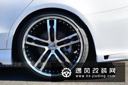 2019款奔驰C级改装小包围 20寸轮毂轮胎