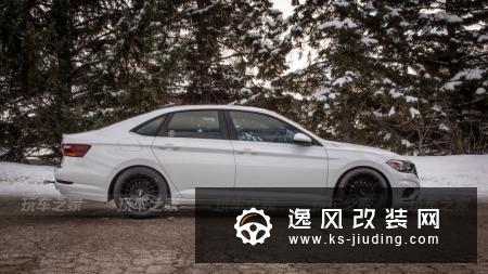 2019款大众速腾改装18寸轮毂 升级绞牙避震降低高度