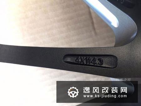 斯巴鲁新款傲虎改装18寸雅泛迪轮毂 AP5200刹车