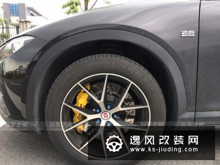 马自达CX-4 2.5L改装19寸轮毂 大量碳纤维装饰