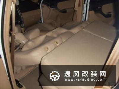 奇瑞瑞虎7改装床车 野外过夜安全小技巧