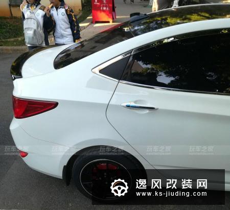 现代瑞纳改装16寸轮毂 205/45/R16宽轮胎