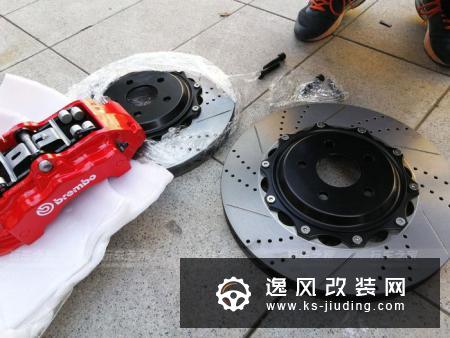 WEY VV7改装Brembo大六活塞刹车 提升制动性能