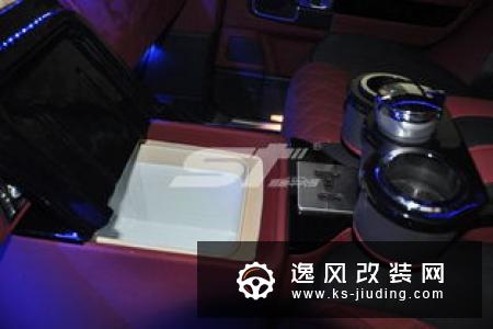 路虎极光双门版改装哈曼宽体包围 黑武士深夜大片