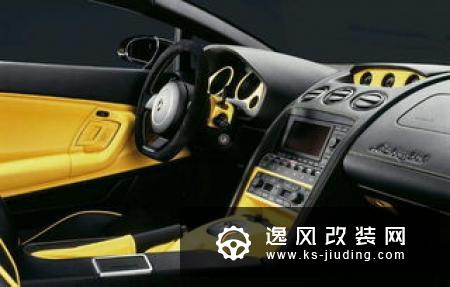 提车时4S店就送无钥匙进入和电尾门,我如果不是为了装6活塞卡钳,真的不想换这套轮毂