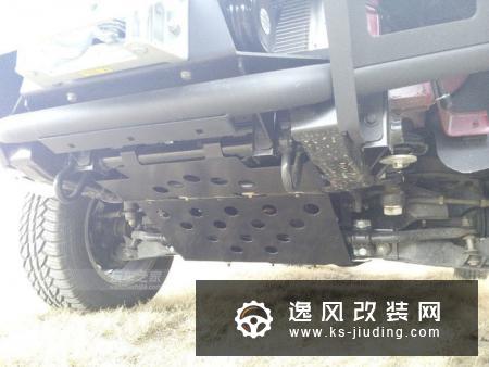 北京BJ40越野改装案例 12000磅绞盘装车