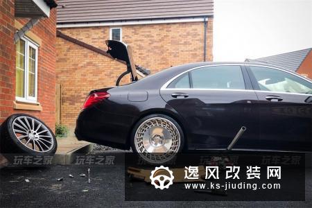 一提起奔驰S级,人们想到的一直是“豪华、优雅”等词汇