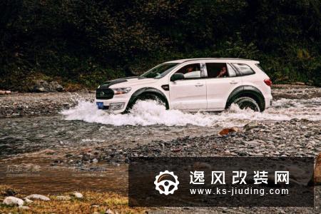 90后不选汉兰达，提硬派越野撼路者改装后更帅气