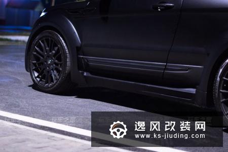 路虎极光双门版改装哈曼宽体包围 黑武士深夜大片