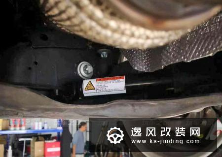 瓦罐爱好者 奔驰C200旅行版改装低趴案例