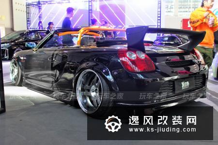 比法拉利还少见，这辆丰田MRS的内饰堪称一绝