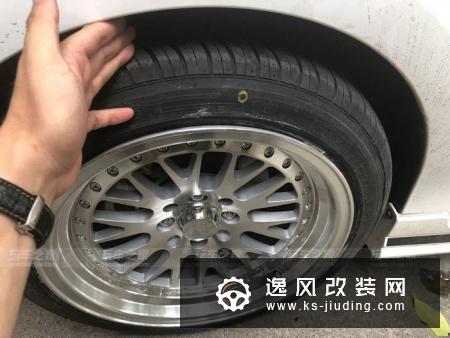 丰田致炫16寸暴龟轮毂 更换TEIN避震高度三指