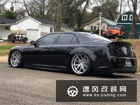 克莱斯勒300C改装案例