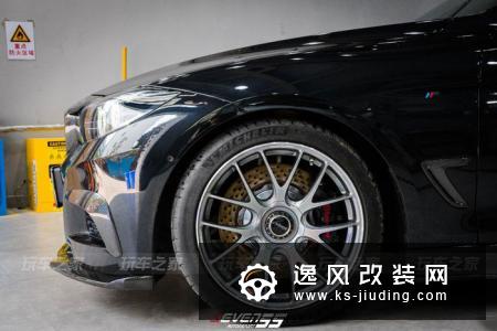 今年8月底提的宝马330GT耀夜-宝石青珊瑚红,提车前就计划好要改装了