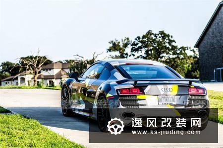 买了跑车怎么能不浪？奥迪R8改装后撩妹更简单