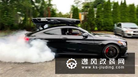 鲤鱼跳龙门 有着200%回头率的奔驰C63S Coupe改装案例