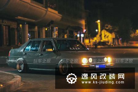 车子被撞了也不沮丧，山东女车主用经典捷达传递改装正能量