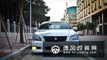 从气动避震到绞牙，这辆皇冠的车主对改装有着自己的想法