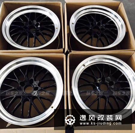 兄弟俩一起玩改装，宝马328i和320i各有各的特点