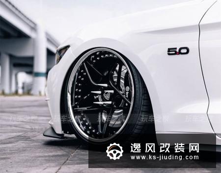 完整度极高的福特Mustang GT改装，定制内饰惊艳全场