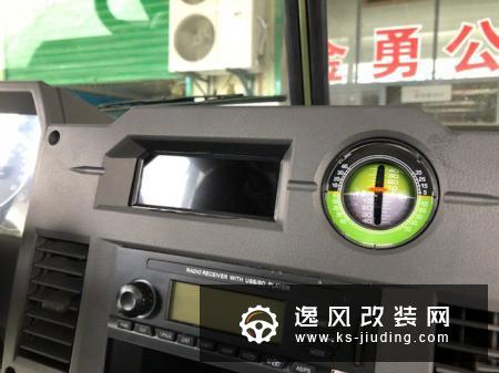 这才是硬派越野SUV，北汽勇士三门六座版改装案例