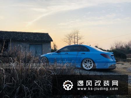 游走在浪与骚之间的奔驰C200 手工宽体与低趴倾角的美