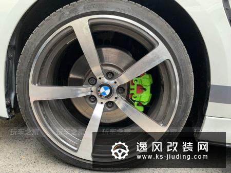 DIY发动机盖起初想的自己做一个试试,害怕自己搞不好,就500元收了原厂有碰