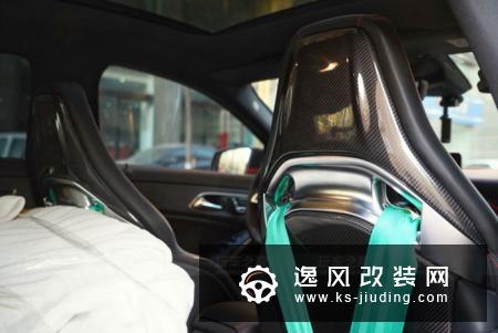 奔驰AMG CLA45改装案例 全车法拉利红的碳纤维毒物