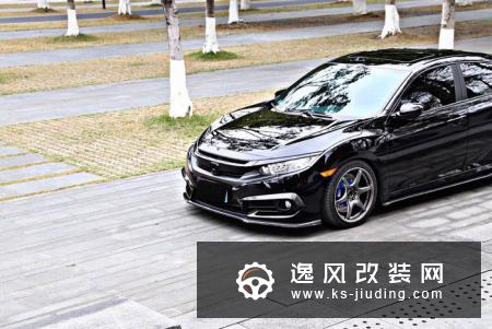 2017年6月份订的车,这台黑色前后等了3个月,因为自己本身就很喜欢黑色