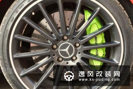 奔驰AMG CLA45改装案例 全车法拉利红的碳纤维毒物
