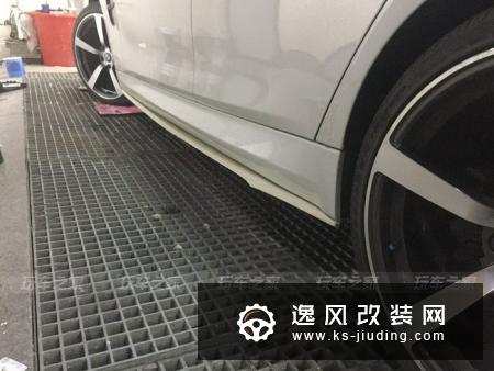 DIY发动机盖起初想的自己做一个试试,害怕自己搞不好,就500元收了原厂有碰