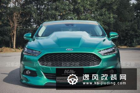 这辆蒙迪欧还在用绞牙你信吗？定制机盖背后居然如此个性