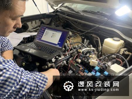 陈田卖拆车发动机5700变速箱分动箱