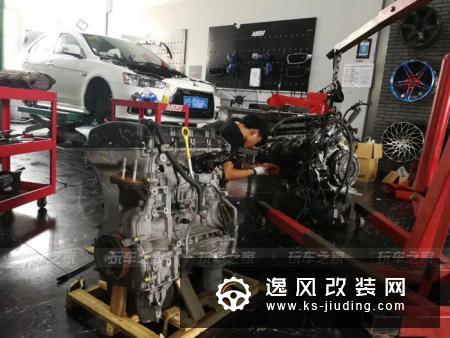 三菱翼神1.8换2.4L 4B12发动机 特调190 匹