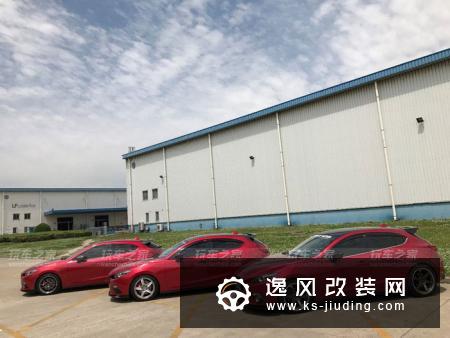 昂克赛拉2.0L两厢版改装案例  走心的改装更耐看
