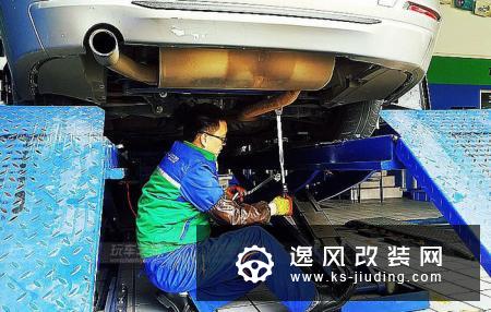 宝马320i载两人加速5.91秒 却用了国内最抠门的改装方案