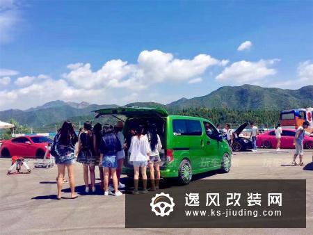 宝马E93敞篷、E46手动挡、1975年的MINI、凯迪拉克伍德、六代林肯大