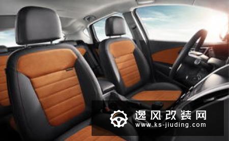 这辆蒙迪欧还在用绞牙你信吗？定制机盖背后居然如此个性