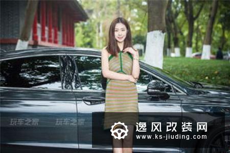 二阶蒙迪欧的改装诱惑 携表妹当车模上演大片