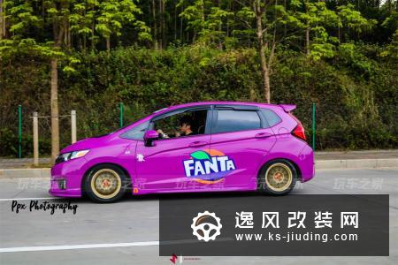 本田超跑GK5玩姿态改装，芬达涂装不开空调看着都凉快