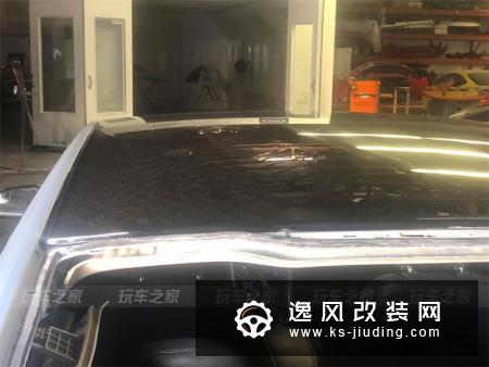 这辆蒙迪欧不仅改装了迷人的外观，后备箱里还藏着小酒馆