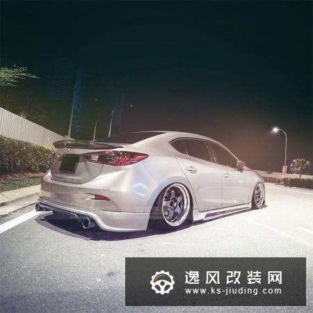 昂克赛拉三厢版改装气动避震 贴地姿态颜值更高