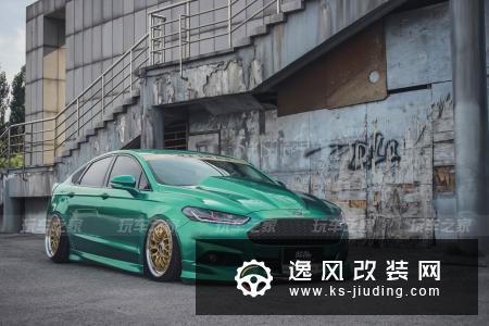 这辆蒙迪欧还在用绞牙你信吗？定制机盖背后居然如此个性