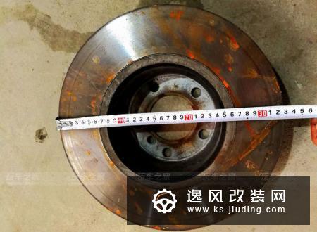 宝马320i载两人加速5.91秒 却用了国内最抠门的改装方案