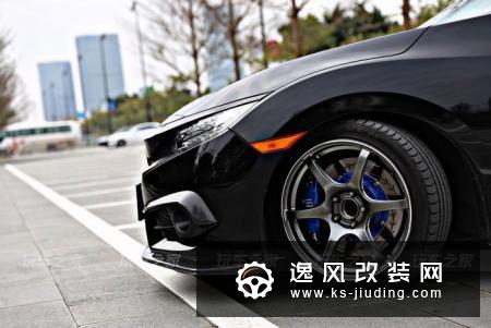 2017年6月份订的车,这台黑色前后等了3个月,因为自己本身就很喜欢黑色