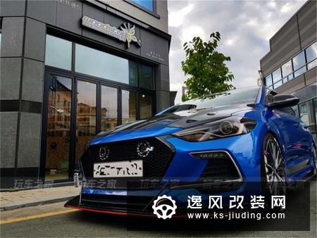 车友把领动改装成宽体战车 开上街头霸气十足