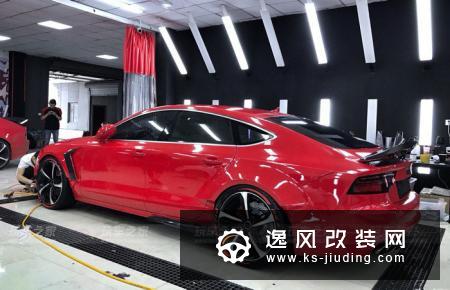 奥迪A7的华丽升级RS7 爆改血色宽体